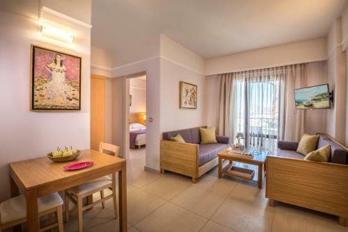 Aparthotel Porto Platanias Village Resort