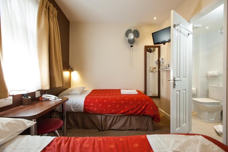 Hotel Marble Arch Inn