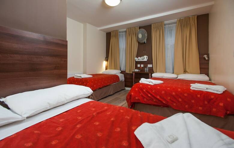 Hotel Marble Arch Inn