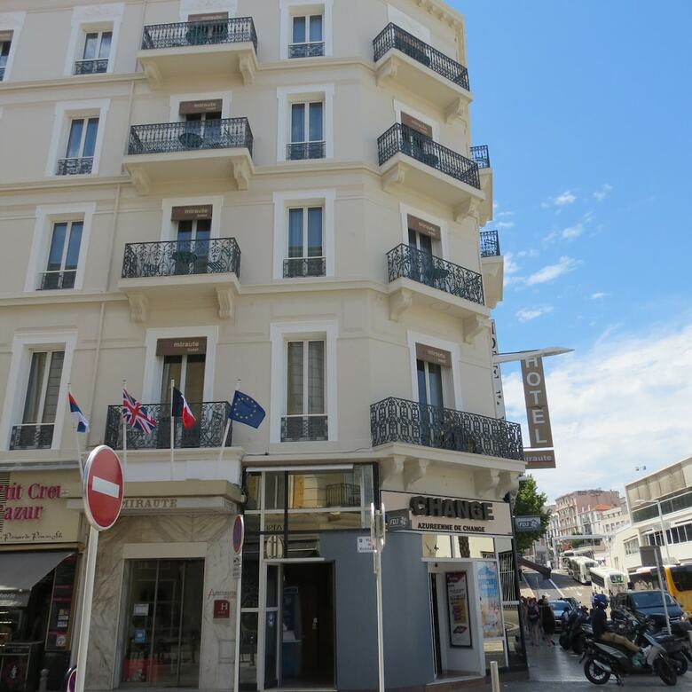 Hotel Amiraut�