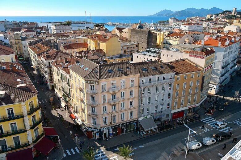 Hotel Amiraut�