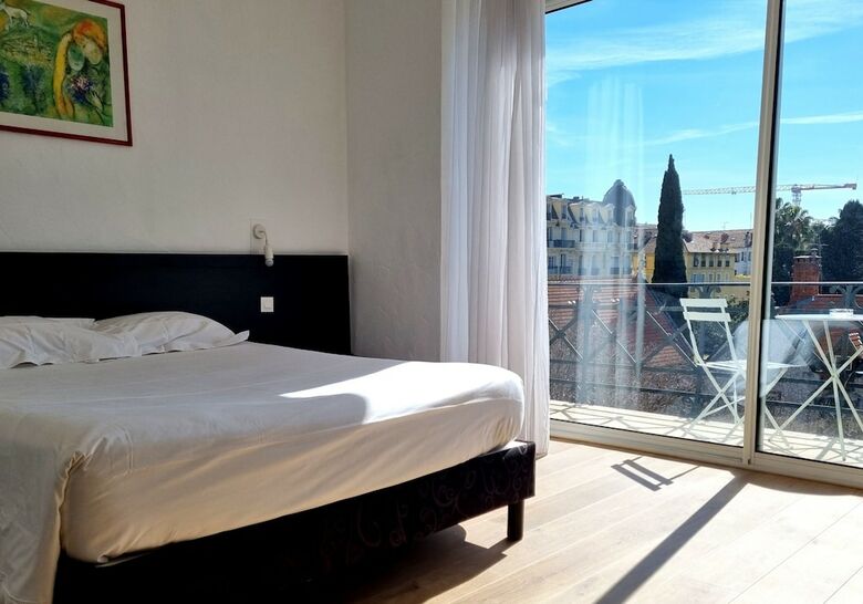 Hotel Carlton