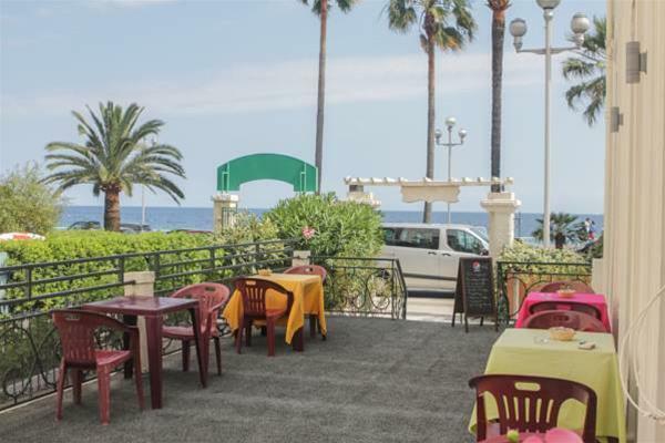 Hotel Des Flots D`azur