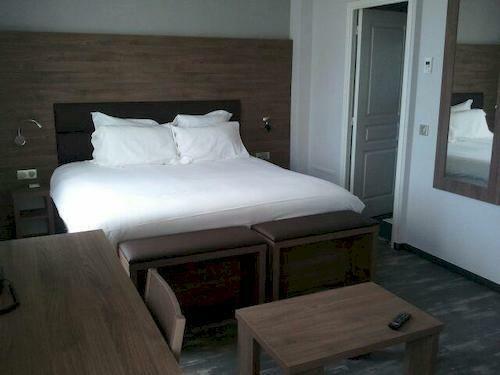 Hotel Des Flots D`azur
