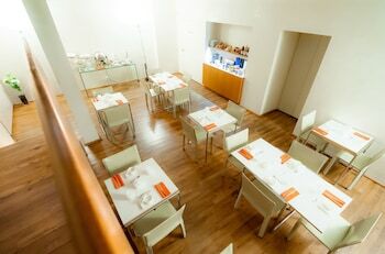 Atel La Perouse Hotel