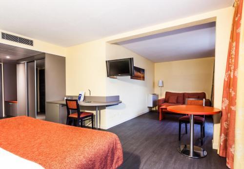Hotel Marina D'adelphia