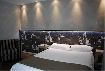 Hotel Agora