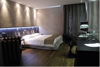 Hotel Agora