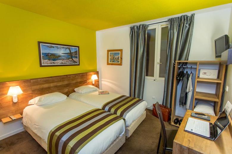 Hotel Aliz�