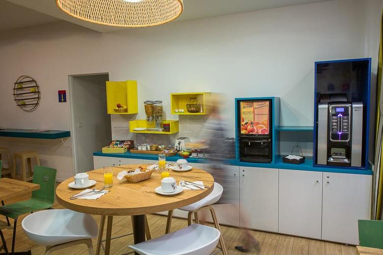Hotel Aliz�