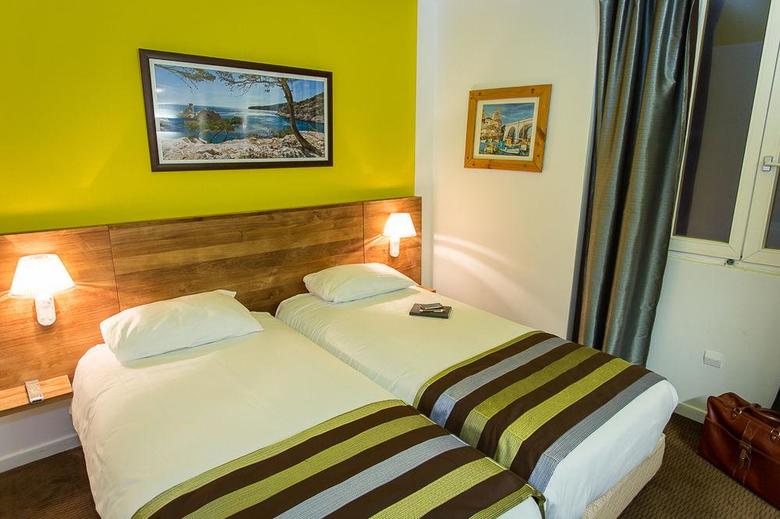 Hotel Aliz�