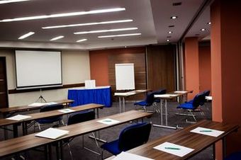 Ce Plaza Hotel