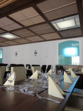 Ce Plaza Hotel