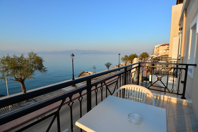 Hotel Kyani Akti