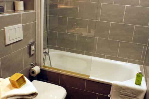 Hotel Logis Edmond Rostand