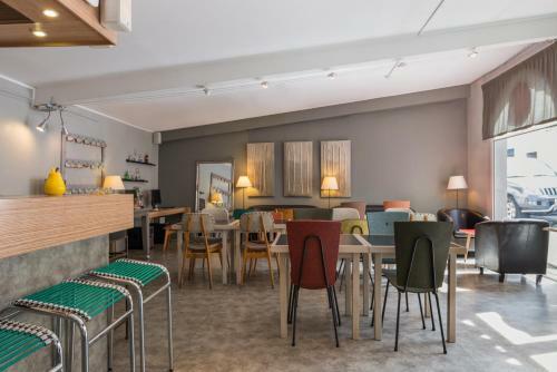 Hotel Logis Edmond Rostand