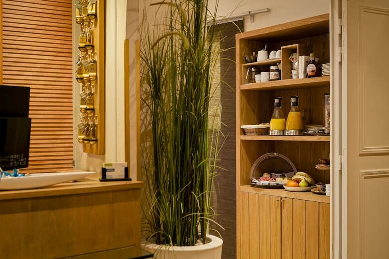 Hotel H�tel Du Dauphin