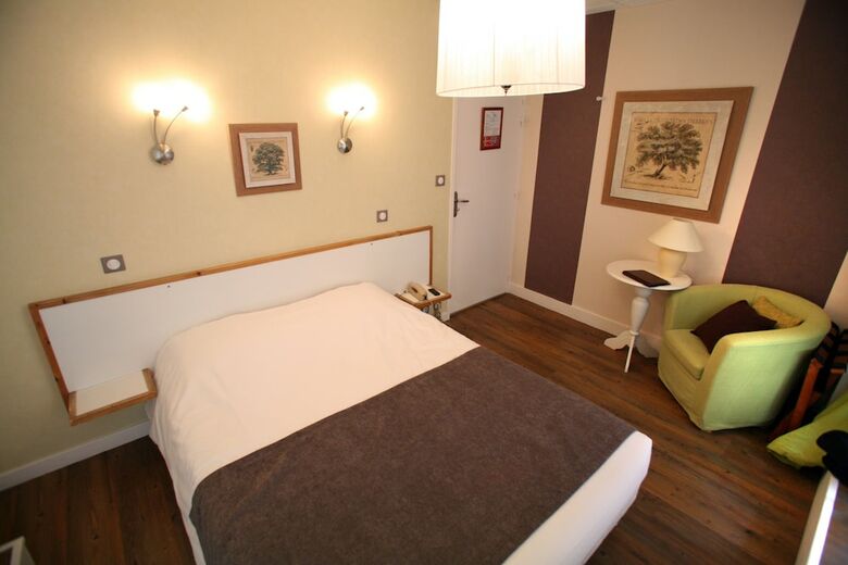 Hotel H�tel Du Dauphin