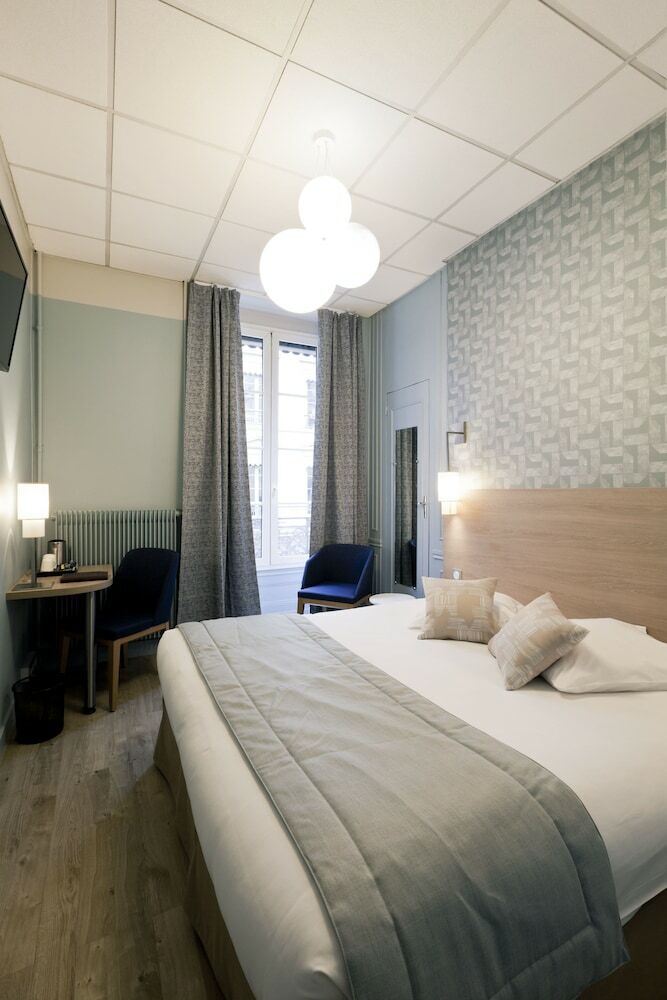 Hotel H�tel Du Dauphin