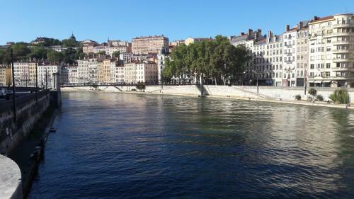 Hotel H�tel De La Croix-rousse