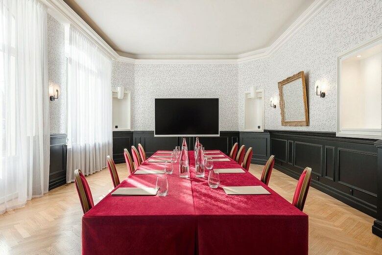 Hotel De La Poste