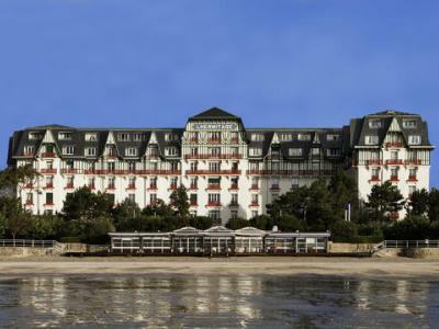Hotel Hermitage Barriere
