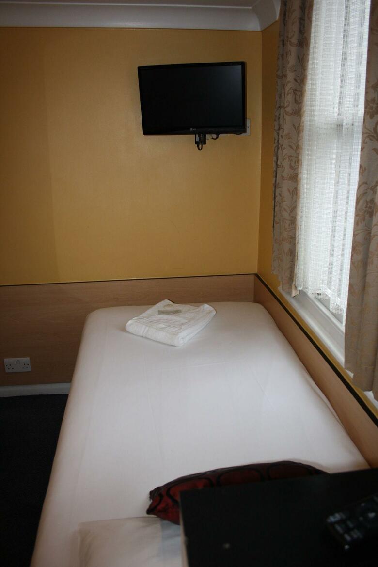 Tudor Court Hotel