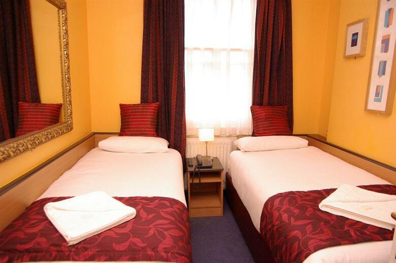 Tudor Court Hotel