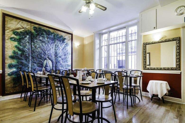 Tudor Court Hotel