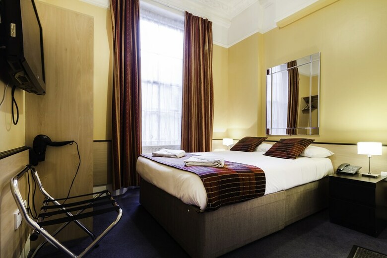 Tudor Court Hotel
