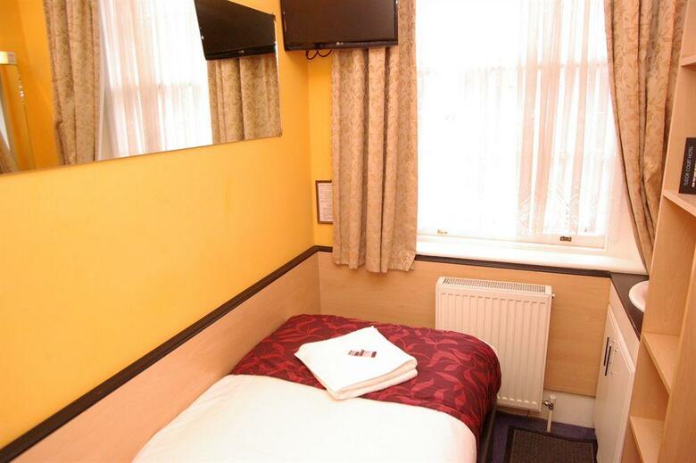 Tudor Court Hotel