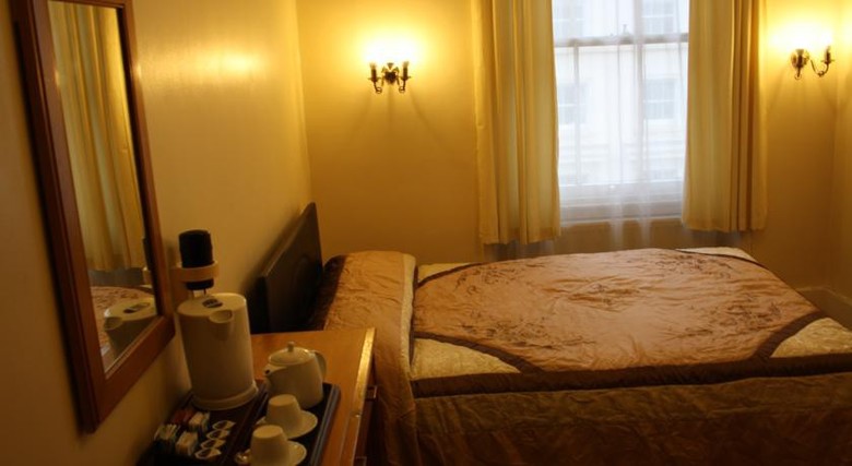 Caswell Hotel