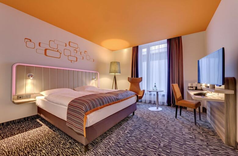Hotel Park Inn By Radisson Neumarkt