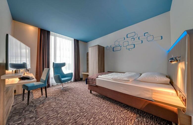 Hotel Park Inn By Radisson Neumarkt