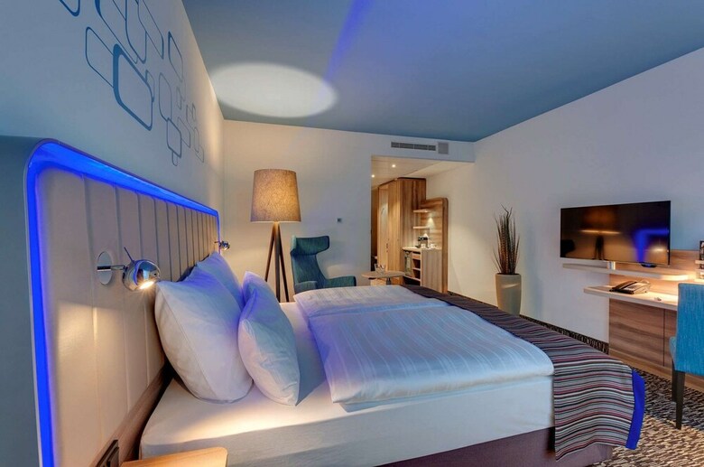 Hotel Park Inn By Radisson Neumarkt