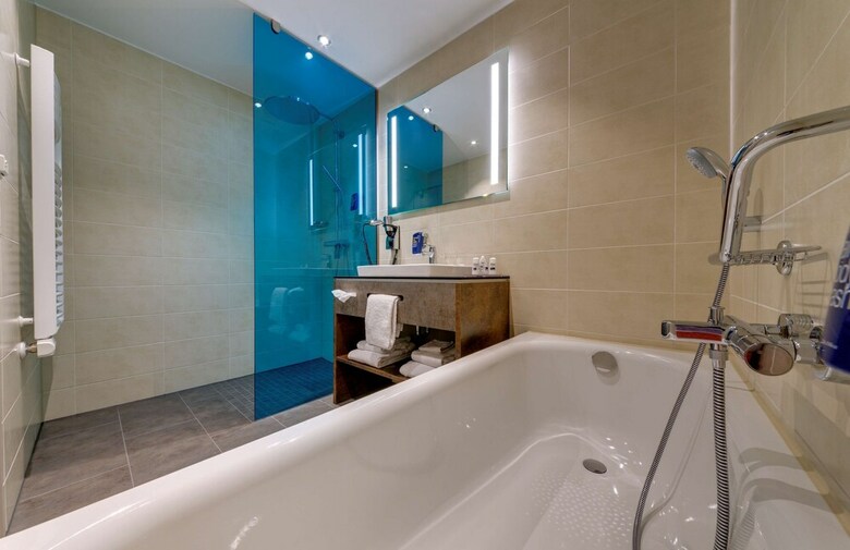 Hotel Park Inn By Radisson Neumarkt