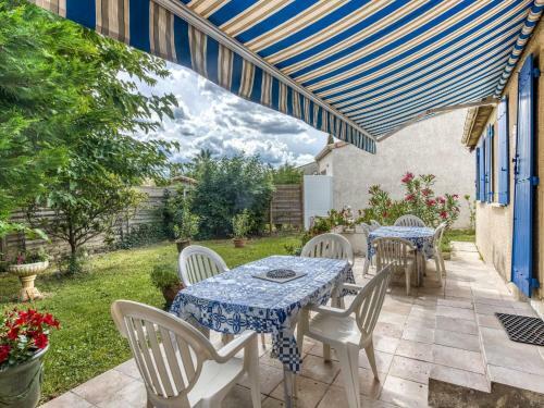 Maison De Vacances - Clarensac