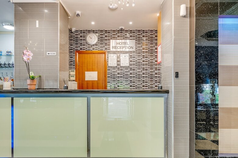 London Star Hotel
