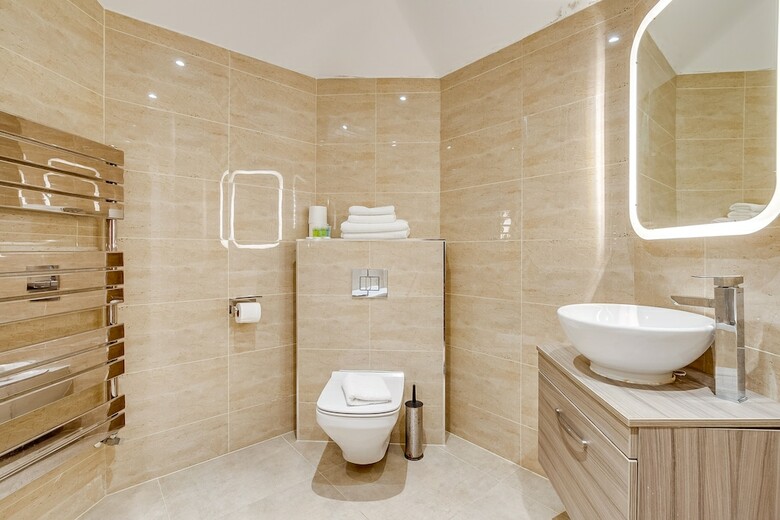 London Star Hotel