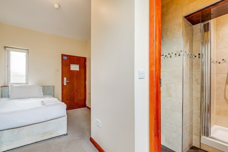 London Star Hotel