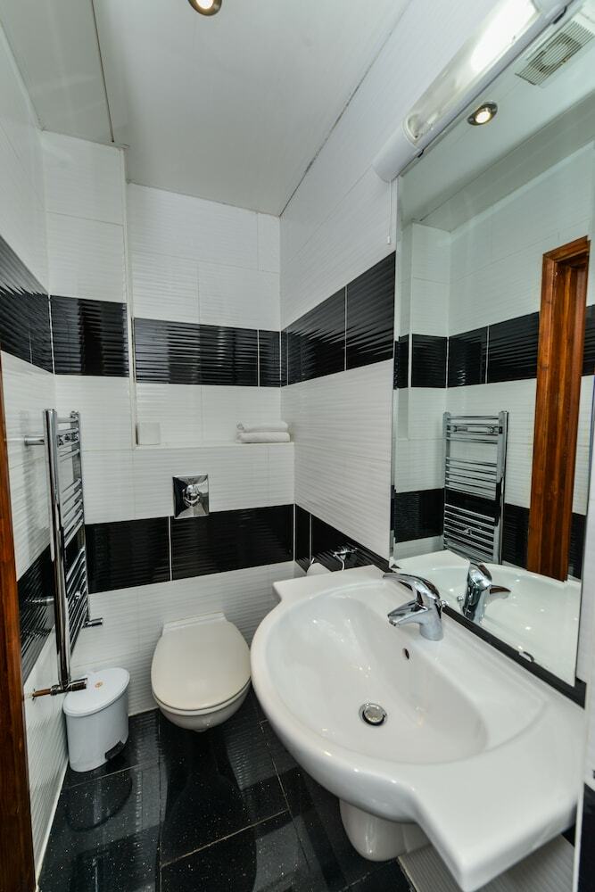 London Star Hotel