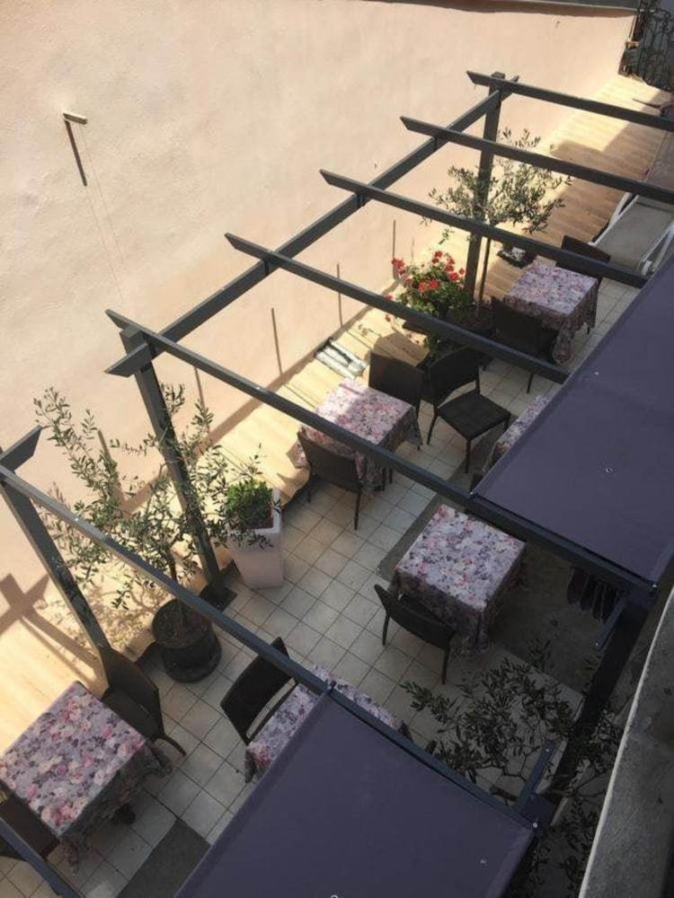 Hotel H�tel L�pante