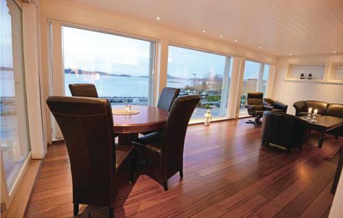 Three-bedroom Apartment With Sea View In Fister