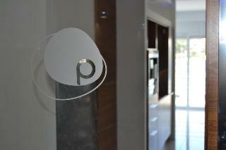 Pebbles Boutique Aparthotel