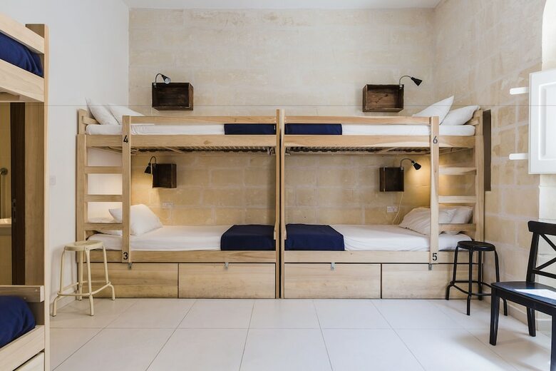 Two Pillows Boutique Hostel
