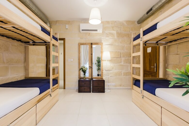 Two Pillows Boutique Hostel