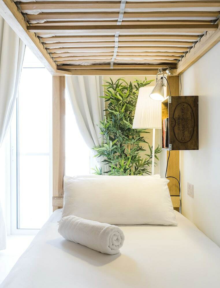Two Pillows Boutique Hostel