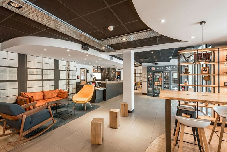 Timhotel Chartres Chatelet