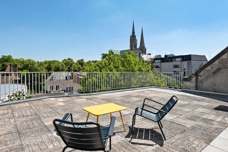 Timhotel Chartres Chatelet