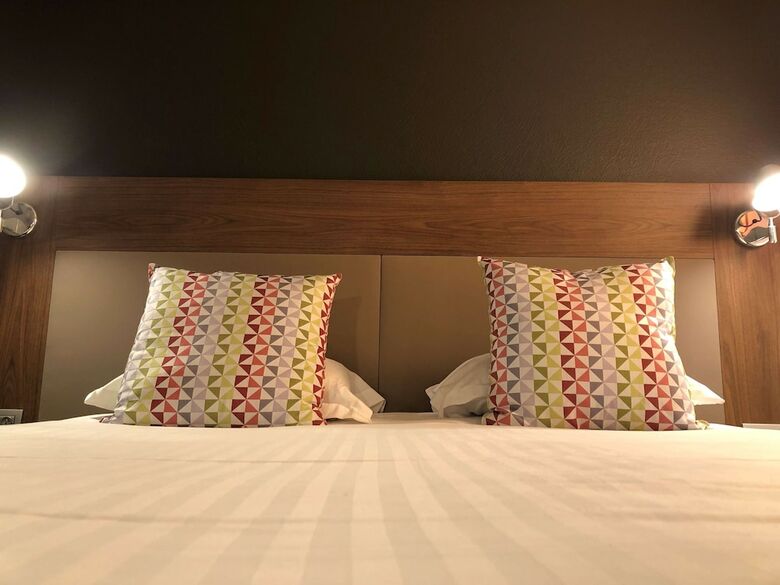Timhotel Chartres Chatelet
